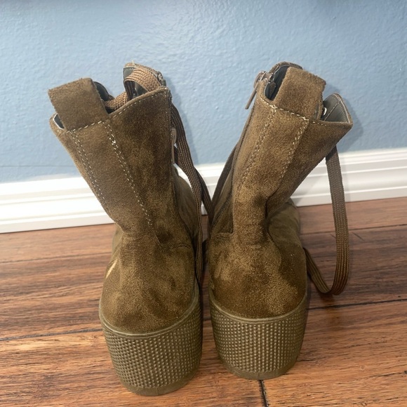 Olive💚combat boots🖤chunky boots place up booties - Picture 8 of 13